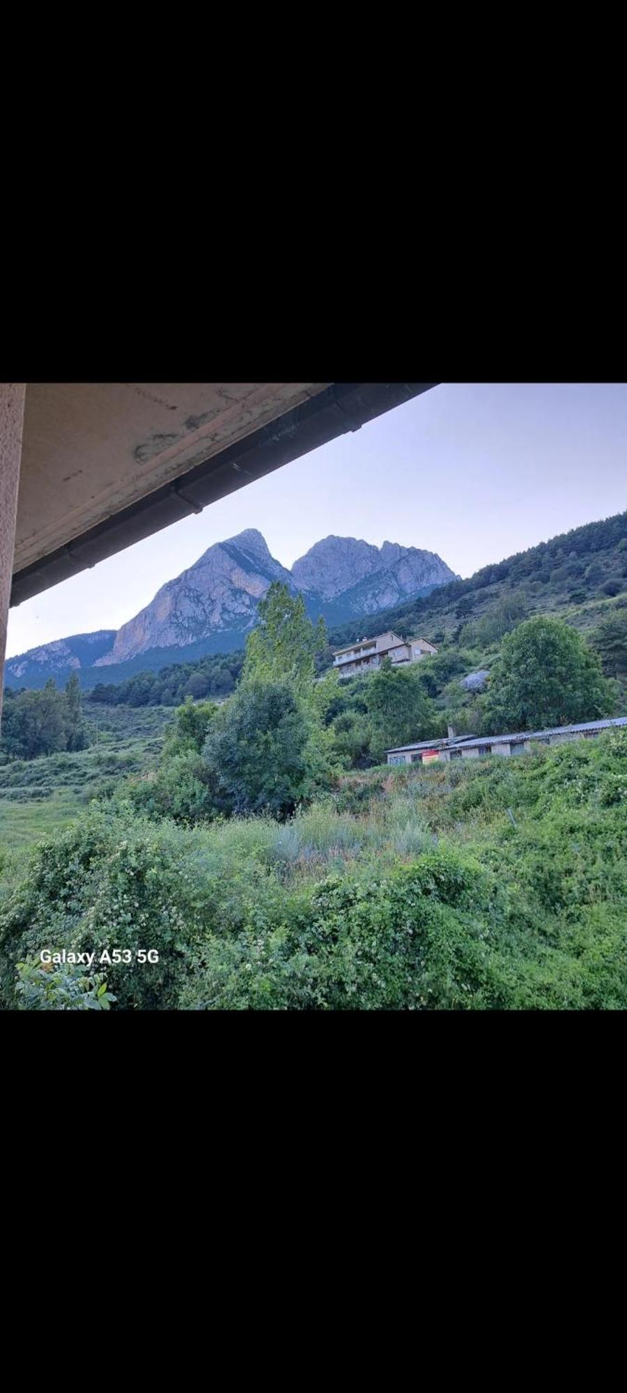 Ensija Pedraforca Apartamento Saldés Exterior foto